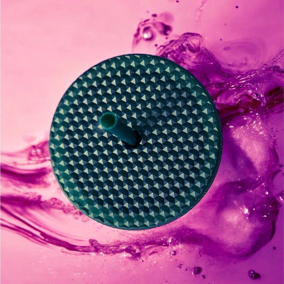 *SOLD* Starbucks Studded Dark Green Jelly Venti Tumbler - Picture 4 of 4